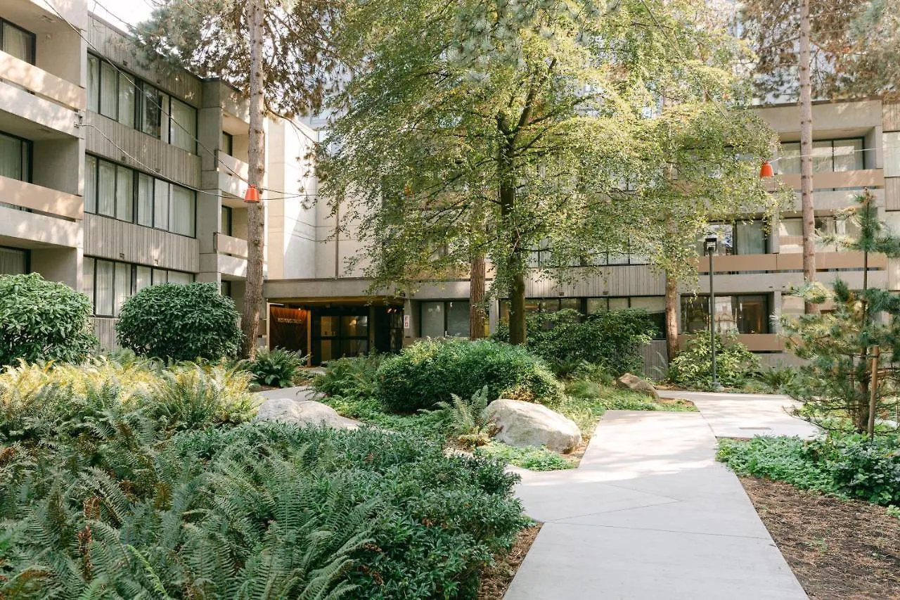 Hotel West Coast Suites At Ubc Vancouver