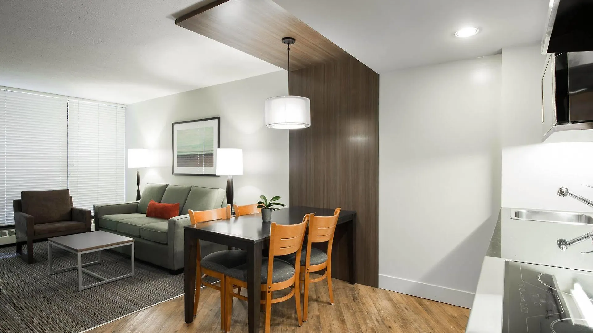 West Coast Suites At Ubc Vancouver